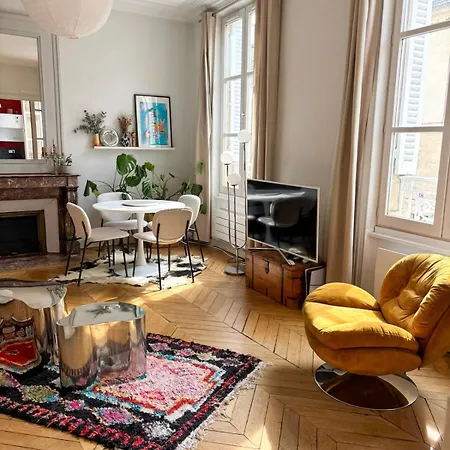 Serenity - Historic Center Of Wi-fi & Tv * 캉